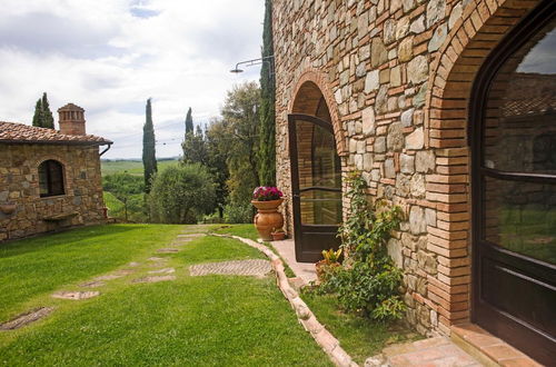 Photo 13 - Romantic Stone Apartment Antico