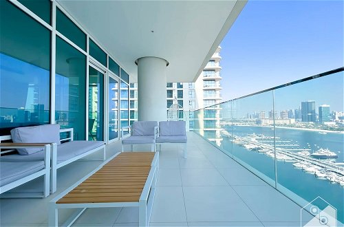 Photo 30 - Luxurious Beach front Apt with balcony Dubai Marina