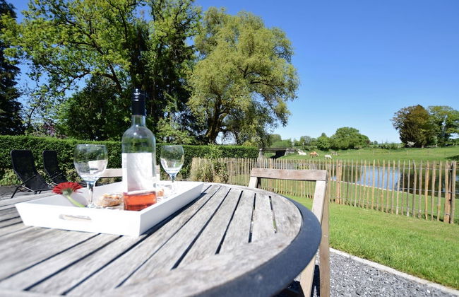 Lavish Holiday Home in Chassepierre With Terrace - Foto 18