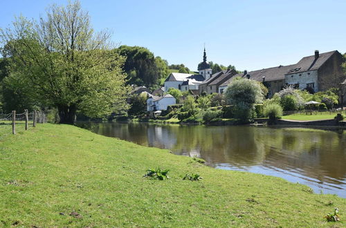 Photo 35 - Lavish Holiday Home in Chassepierre With Terrace