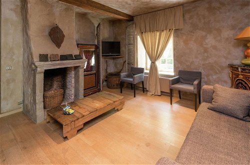 Photo 7 - Magnificent Manor in Vresse-sur-semois With Sauna
