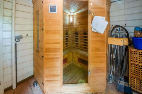 Photo 27 - Spacious Chalet With Sauna and Bubble Bath