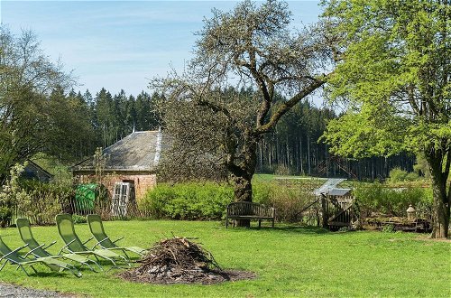 Photo 33 - Spacious Cottage With Backyard and Large Garden