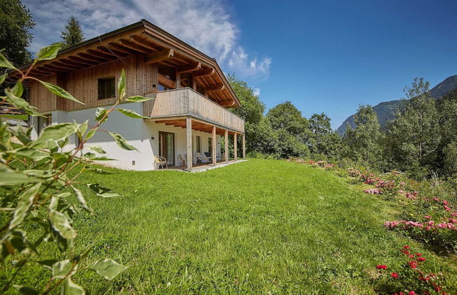 Modern Chalet With Sauna - Photo 1