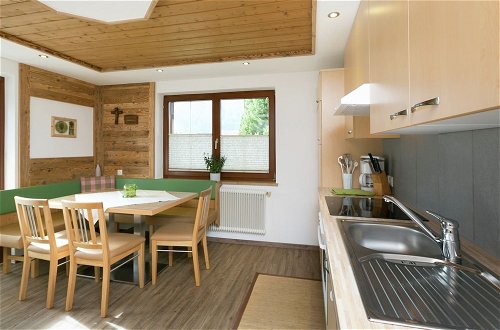 Foto 14 - Modern Apartment in Langenfeld Near Ski Area