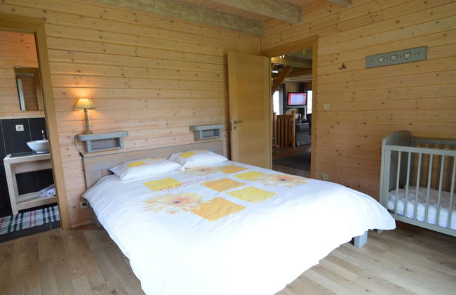 Sumptuous Chalet in Septon with Sauna & Hot Tub - Foto 3