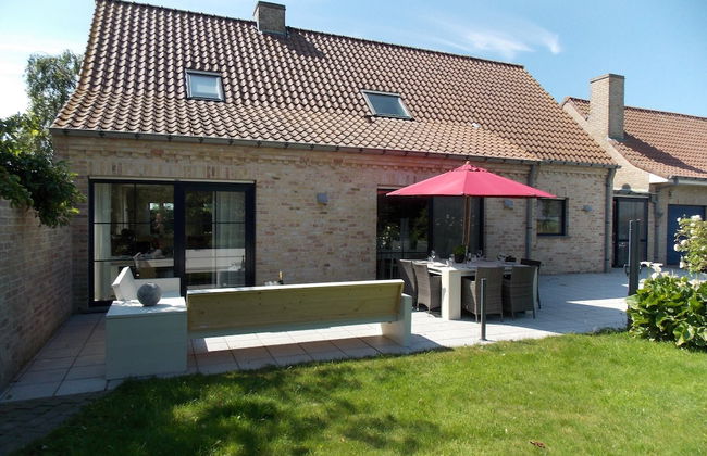 Sun-kissed Villa in Diksmuide With Garden, Sauna - Photo 1