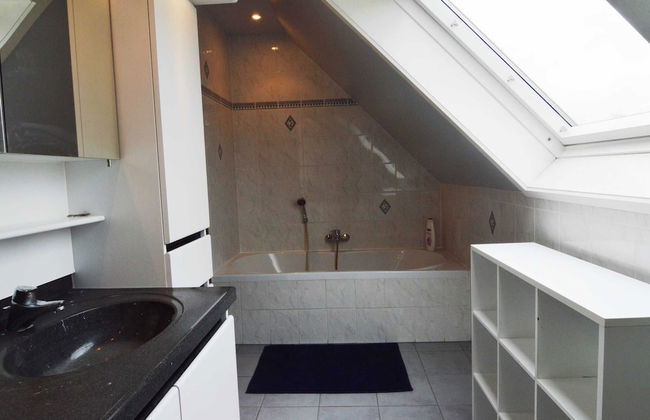 Sun-kissed Villa in Diksmuide With Garden, Sauna - Photo 21
