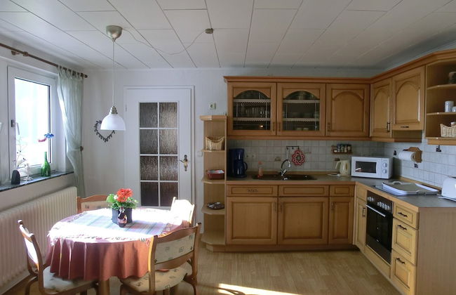 Ruhige Wohnung im Sauerland mit Terrasse - Foto 1