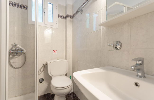 Villa Thalassa Large Private Pool Walk to Beach Sea Views A C Wifi Car Not Required - 920 - Foto 32