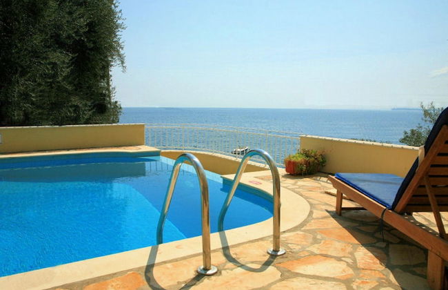 Villa Thalassa Large Private Pool Walk to Beach Sea Views A C Wifi Car Not Required - 920 - Foto 19