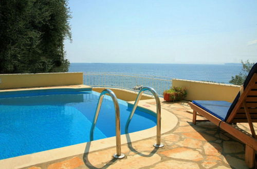 Photo 19 - Villa Thalassa Large Private Pool Walk to Beach Sea Views A C Wifi Car Not Required - 920