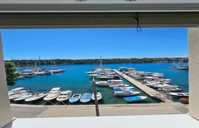 Lavish Apartment in Omisalj With Rooftop Terrace - Foto 28