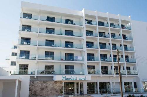 Photo 36 - Mandali Hotel