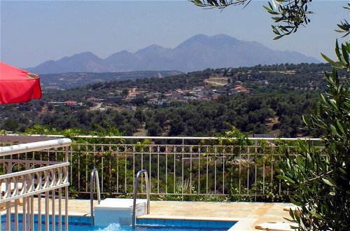 Foto 15 - Villa Callistemon Large Private Pool Sea Views A C Wifi - 3269