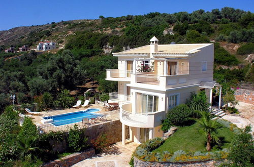 Foto 43 - Villa Callistemon Large Private Pool Sea Views A C Wifi - 3269