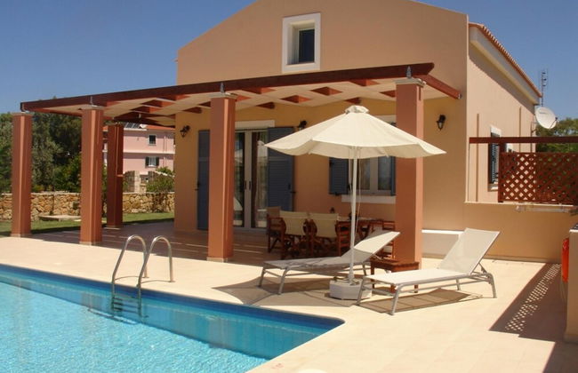 Nafsika Beach House Large Private Pool Walk to Beach Sea Views A C Wifi Car Not Required - 1880 - Foto 5