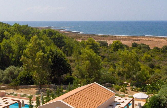 Nafsika Beach House Large Private Pool Walk to Beach Sea Views A C Wifi Car Not Required - 1880 - Foto 18