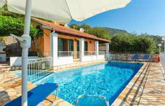 Photo 3 - Villa Elia Large Private Pool Walk to Beach Sea Views A C Wifi Car Not Required - 1978