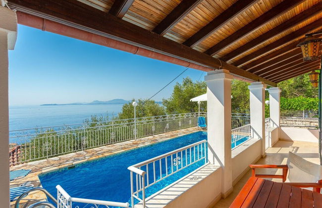 Villa Elia Large Private Pool Walk to Beach Sea Views A C Wifi Car Not Required - 1978 - Foto 10