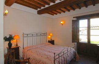 Photo 3 - Agriturismo near Cortona with Spacious Garden & Swimming Pool