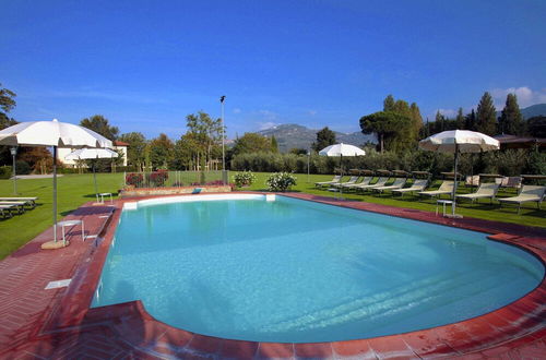 Foto 6 - Agriturismo near Cortona with Spacious Garden & Swimming Pool