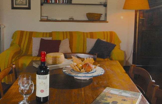 Agriturismo near Cortona with Spacious Garden & Swimming Pool - Photo 6