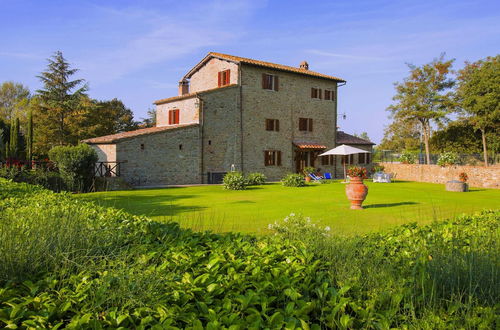 Photo 1 - Agriturismo near Cortona with Spacious Garden & Swimming Pool