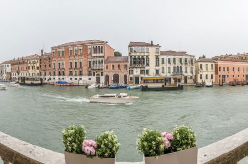 Photo 1 - Luxury Apartment On Grand Canal