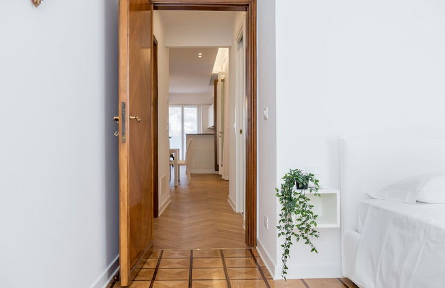 Luxury Apartment On Grand Canal - Photo 2