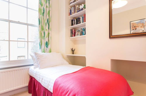 Photo 3 - JOIVY Luxurious 2BR flat in Pimlico, near Warwick sq