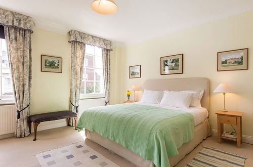 Photo 6 - JOIVY Luxurious 2BR flat in Pimlico, near Warwick sq