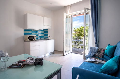 Photo 1 - Family Apartment in Sorrento Centre