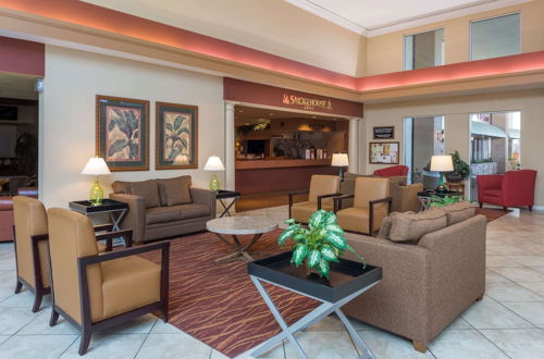 Photo 3 - Ramada by Wyndham Kissimmee Gateway