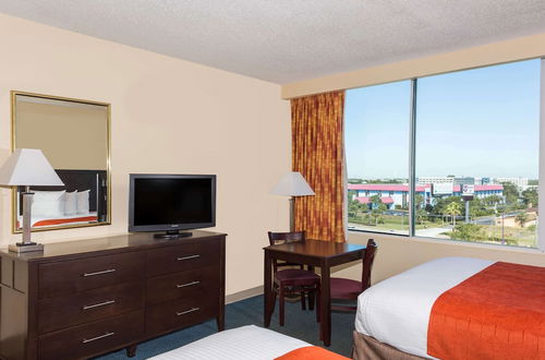 Photo 20 - Ramada by Wyndham Kissimmee Gateway