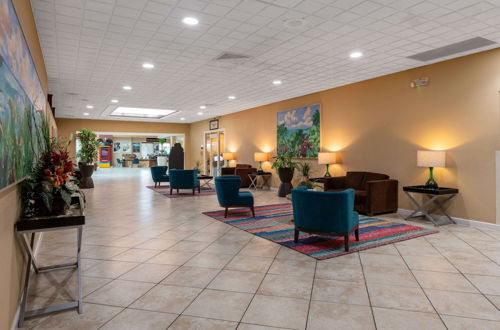 Photo 8 - Ramada by Wyndham Kissimmee Gateway