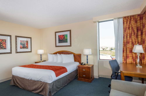 Photo 21 - Ramada by Wyndham Kissimmee Gateway