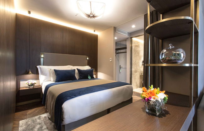 Noble22 Suites - Photo 9