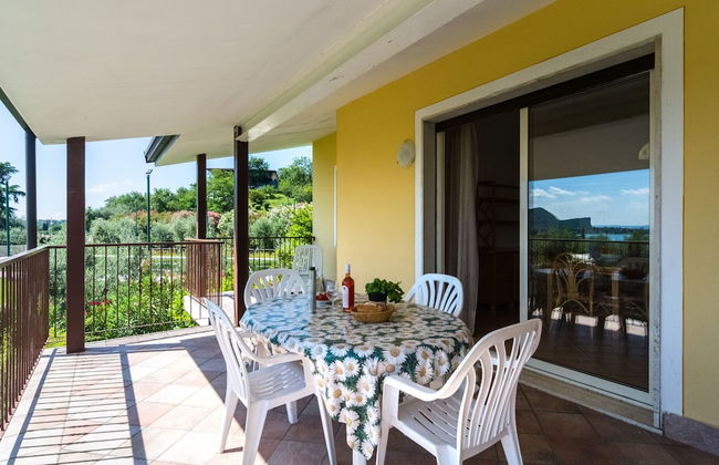 Mansion by Lake Garda With Pools & Olive Trees - Foto 25