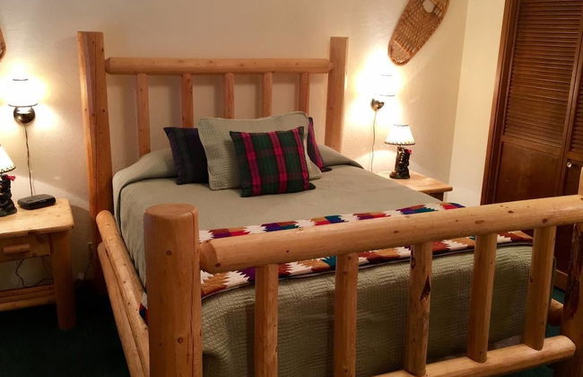 Whispering Pines Cabin Retreat - Foto 6