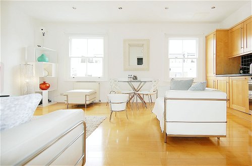 Photo 14 - Luxury Designer Apartment Hammersmith 1