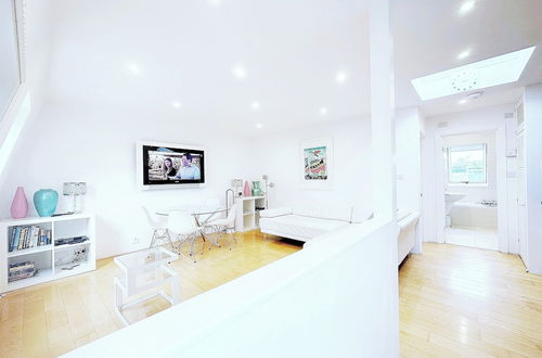 Photo 20 - Luxury Designer Apartments Hammersmith 1