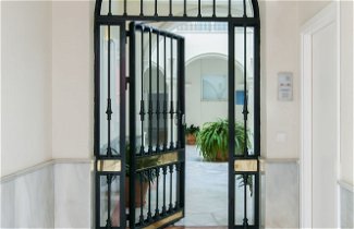 Photo 1 - Suites Sevilla Plaza Apartamentos