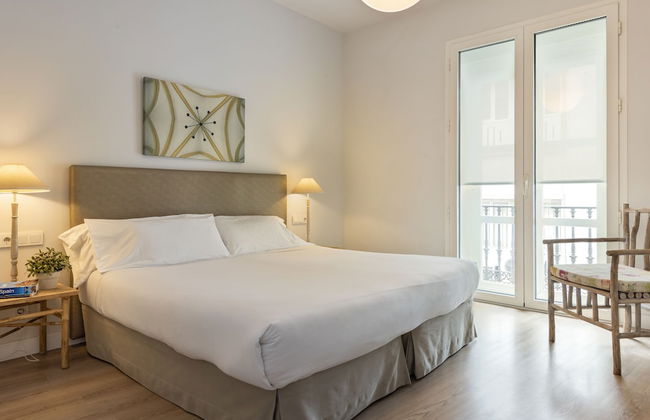 Suites Sevilla Plaza Apartamentos - Foto 4