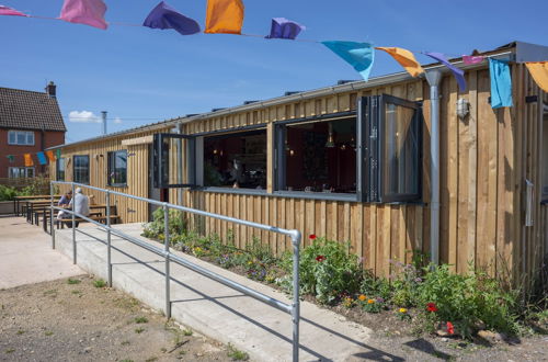 Photo 15 - Charming Shepherds Hut With Wood Fired Hot Tub