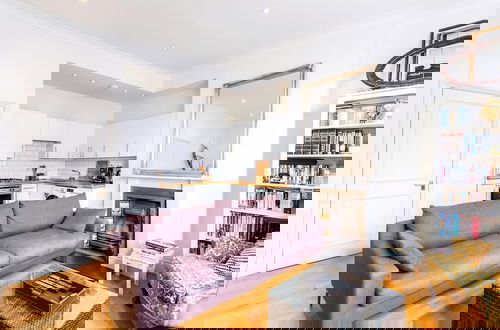 Foto 1 - Bright and Spacious Notting Hill Nest