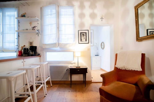 Photo 35 - Bright and Spacious Notting Hill Nest