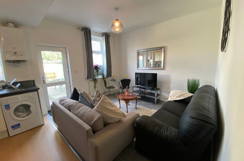 Photo 21 - Stunning 4-bed House in Derby