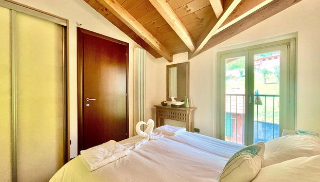 Apartment in Tremezzina with swimming pool and terrace - Photo 5