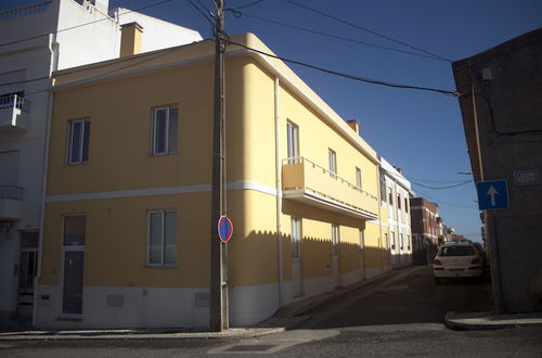 Photo 19 - Friendly Peniche Apartment